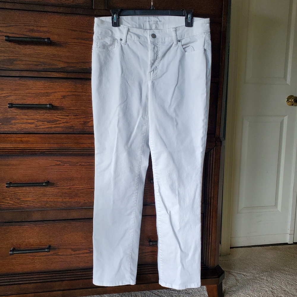 Chico's Straight Leg Jean White Sz 1R